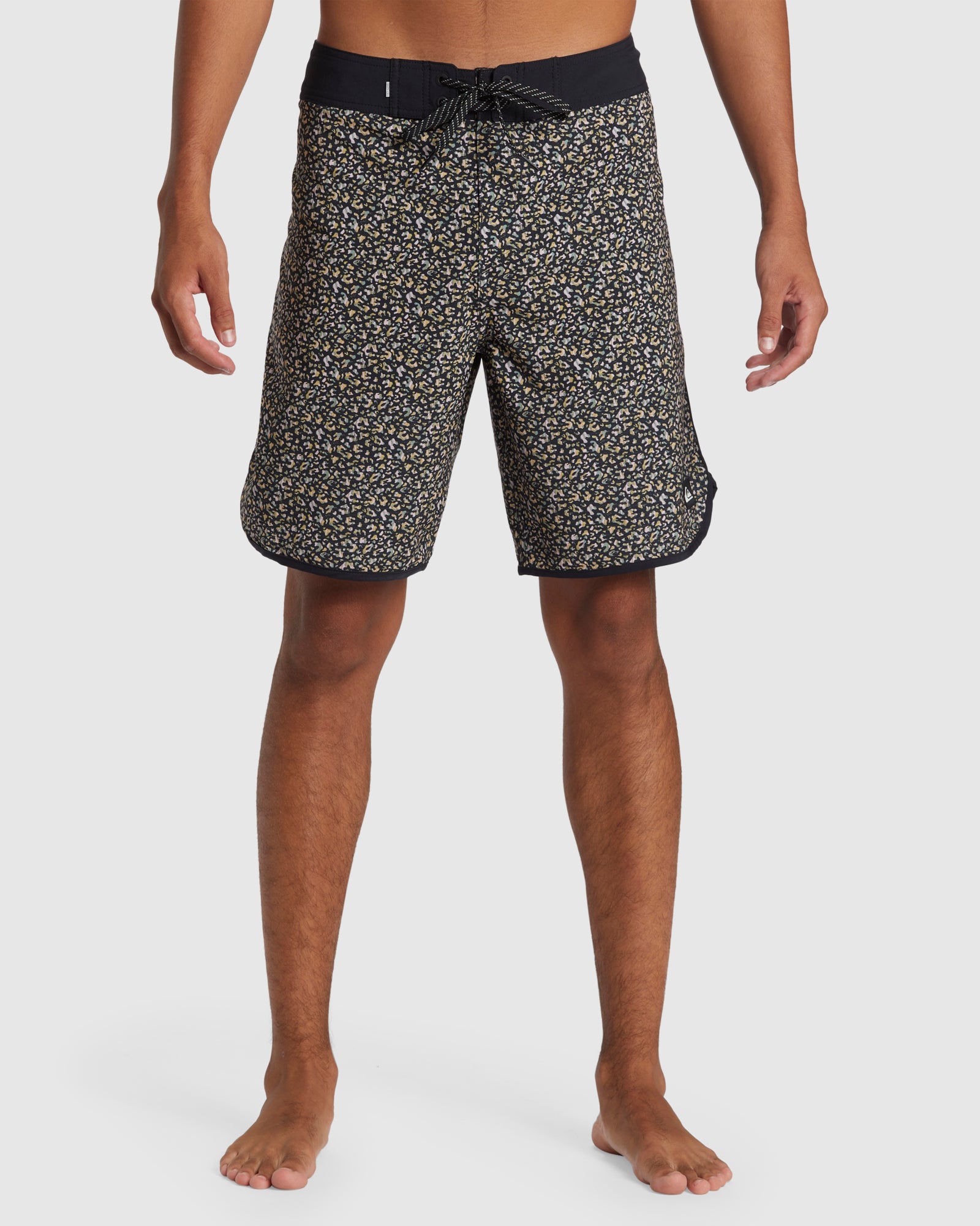 QUIKSILVER Mens Highline Scallop 19" Boardshorts