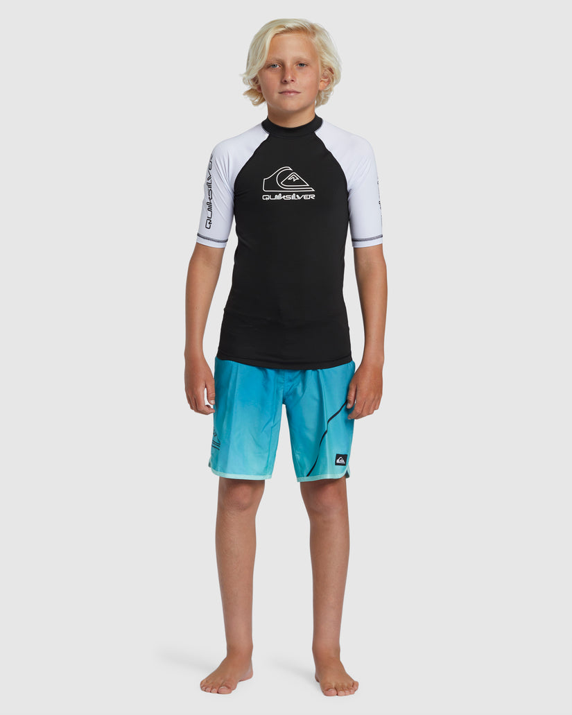 Boys 8-16 On Tour Short Sleeve Rash Vest