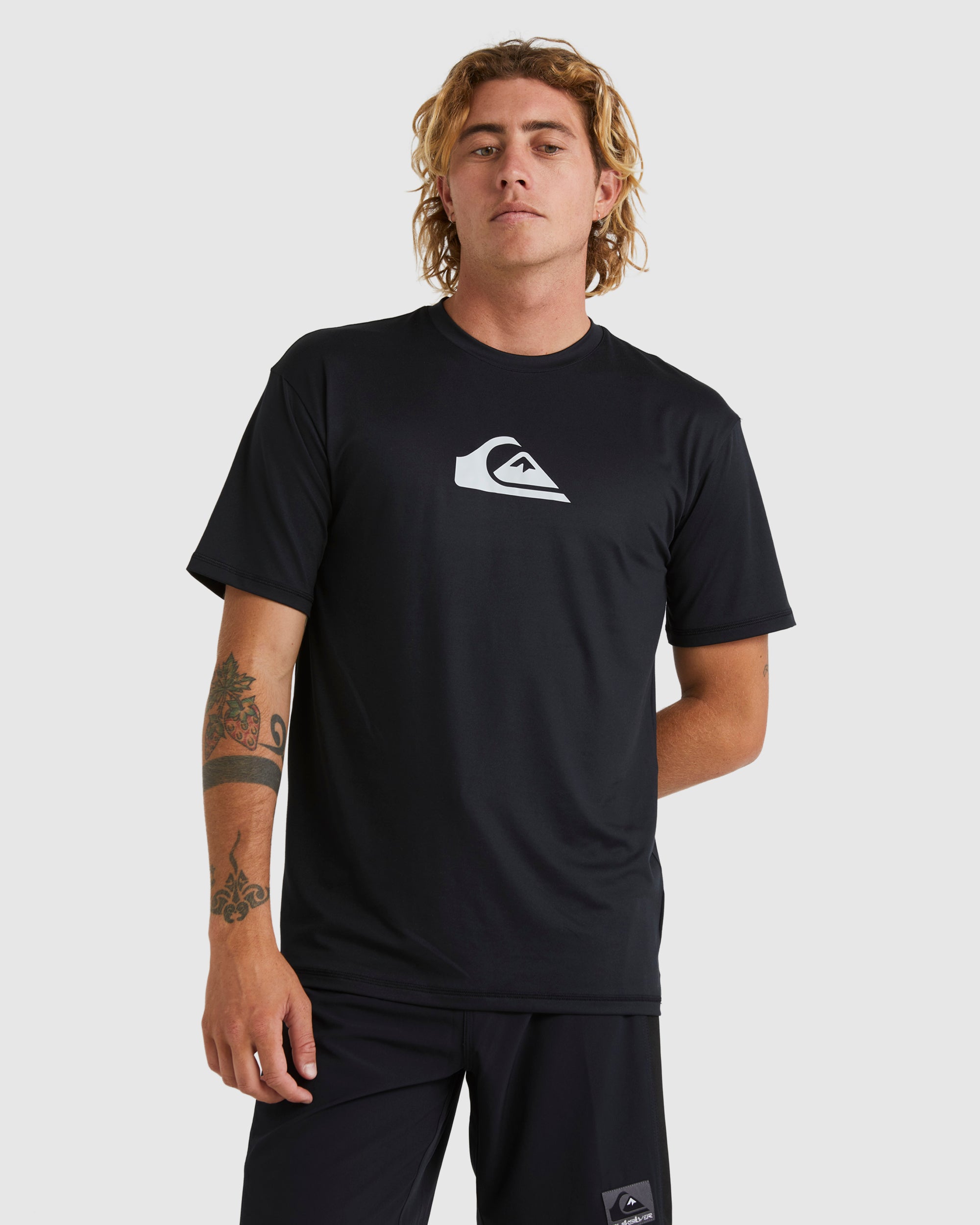 QUIKSILVER Mens Solid Streak Short Sleeve Surf T-Shirt